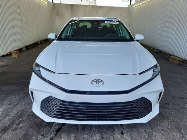 2026 TOYOTA CAMRY