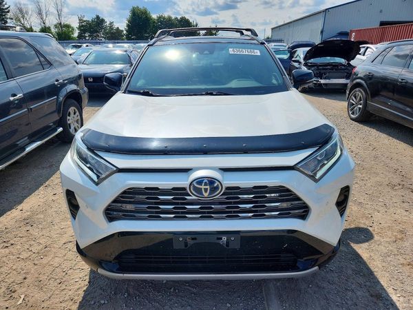 2021 TOYOTA RAV4 XLE HV