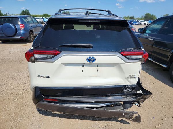 2021 TOYOTA RAV4 XLE HV