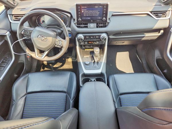 2021 TOYOTA RAV4 XLE HV