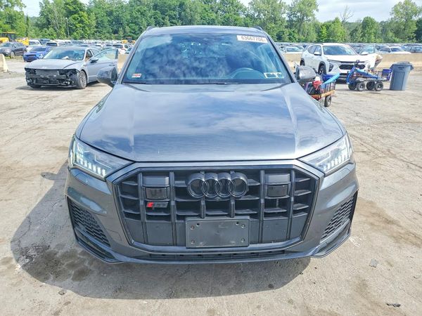 2021 AUDI SQ7