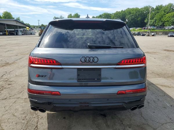 2021 AUDI SQ7