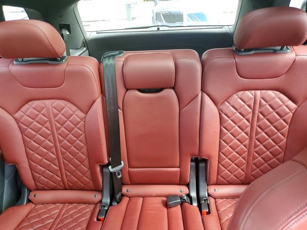 2021 AUDI SQ7