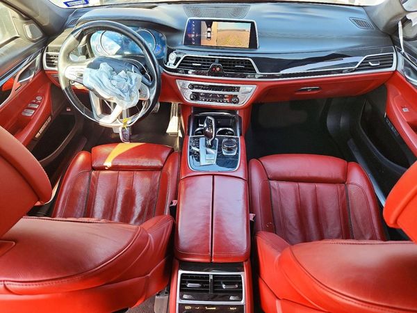 2018 BMW 750