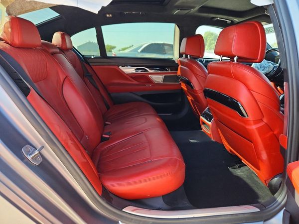 2018 BMW 750