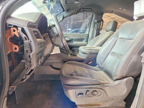 2021 CHEVROLET SUBURBAN LT — DENT