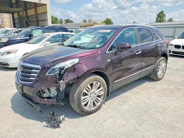 2017 CADILLAC XT5