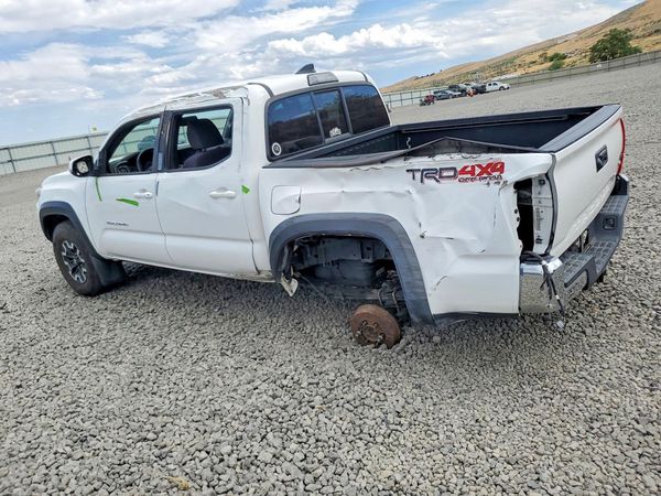 2016 TOYOTA TACOMA