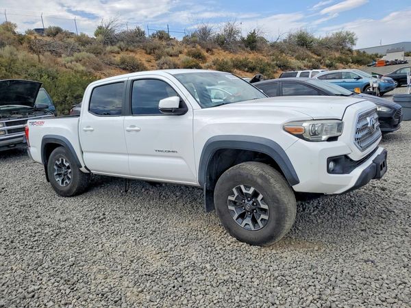 2016 TOYOTA TACOMA