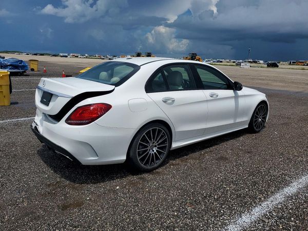 2019 MERCEDES-BENZ C C300
