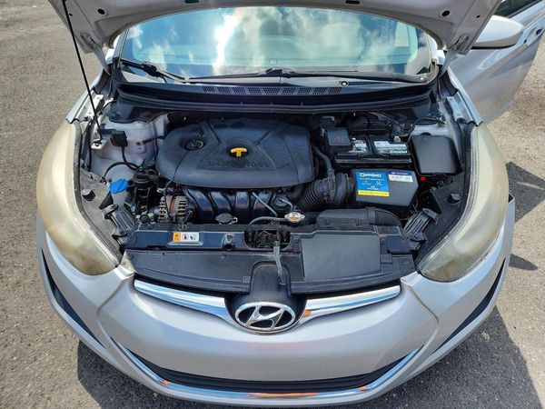 2014 HYUNDAI ELANTRA