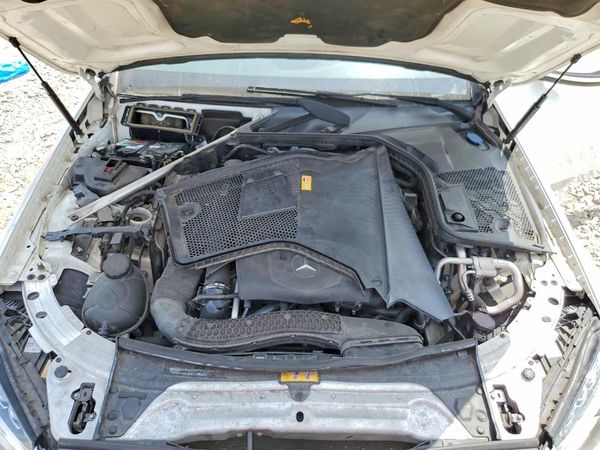 2016 MERCEDES-BENZ C-CLASS C300 — Engine bay