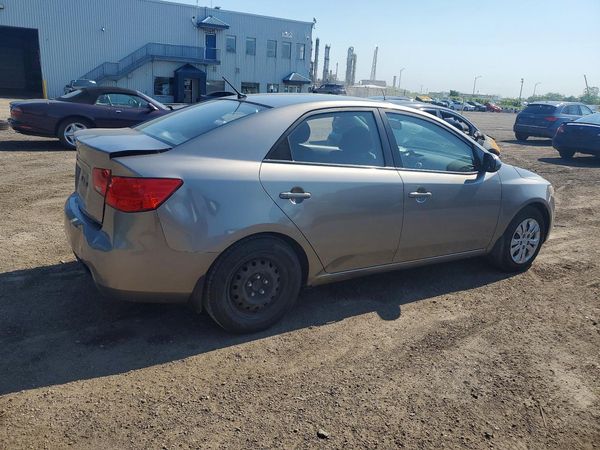 2013 KIA FORTE LX