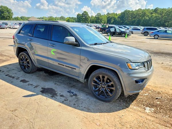 2020 JEEP GRAND CHEROKEE Laredo