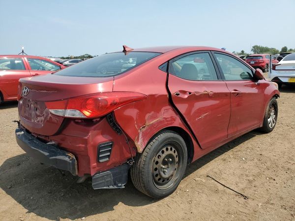 2012 HYUNDAI ELANTRA