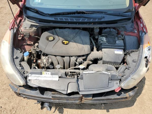 2012 HYUNDAI ELANTRA