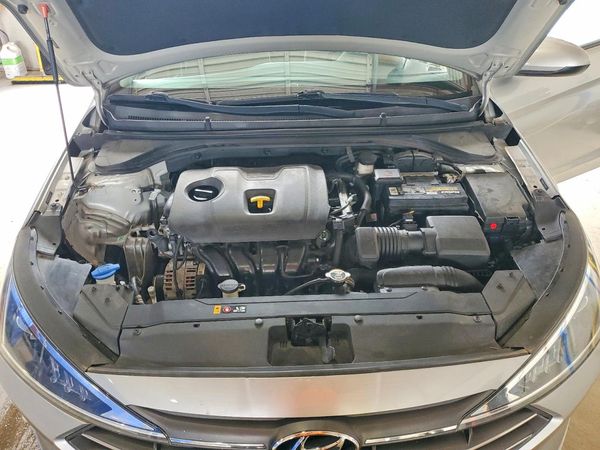2020 HYUNDAI ELANTRA