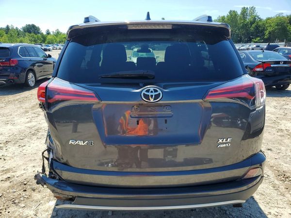 2018 TOYOTA RAV4 Adventure/XLE