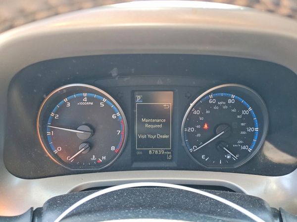 2018 TOYOTA RAV4 Adventure/XLE