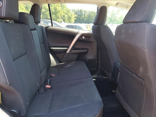 2018 TOYOTA RAV4 Adventure/XLE