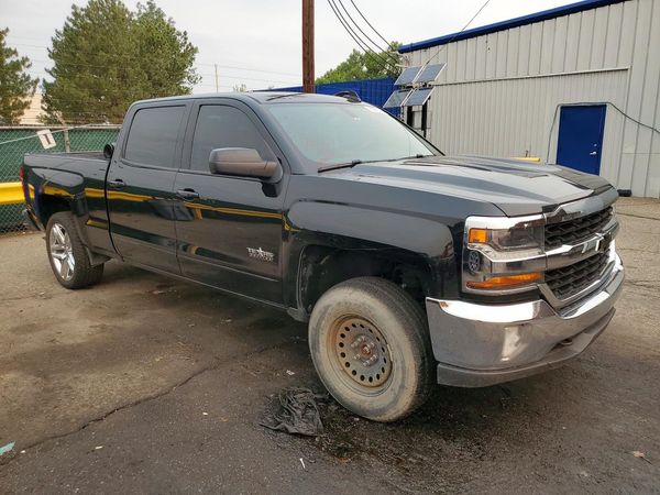 2018 CHEVROLET SILVERADO LT — Passenger 3/4