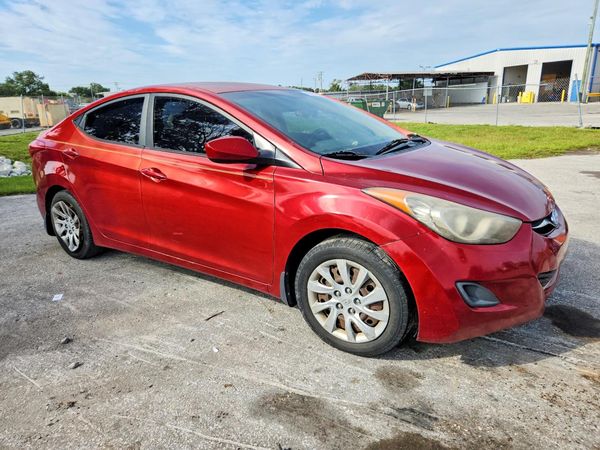 2012 HYUNDAI ELANTRA GLS(Middle grade)