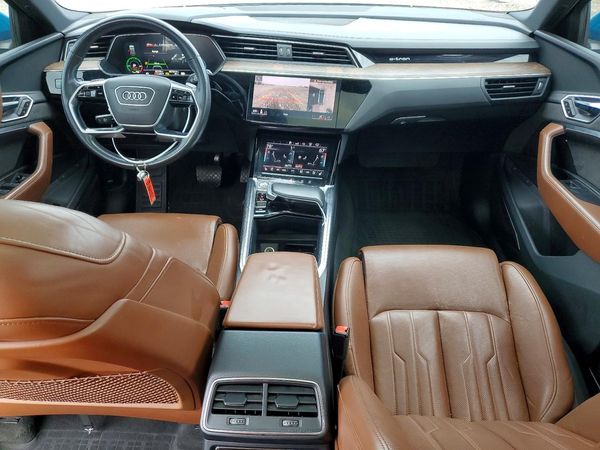 2019 AUDI E-TRON e-tron quattro Prestige