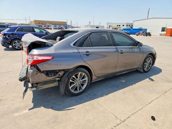 2016 TOYOTA CAMRY