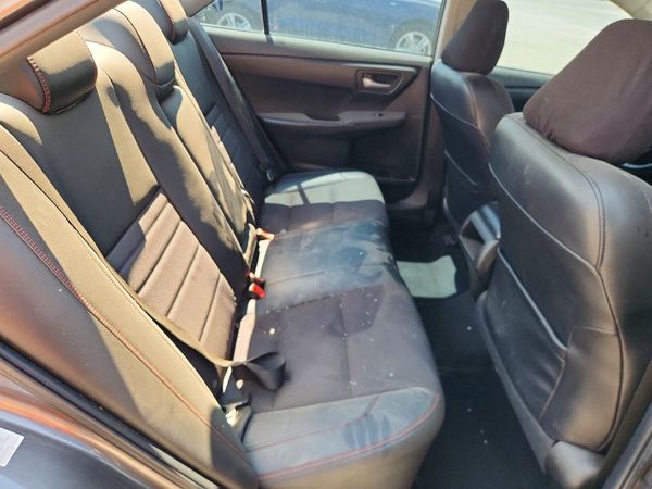 2016 TOYOTA CAMRY