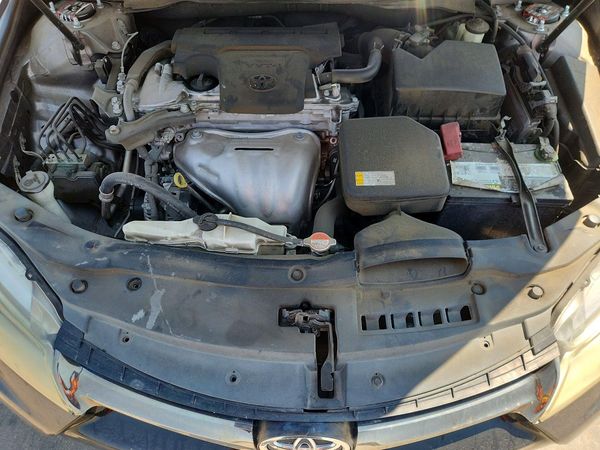 2016 TOYOTA CAMRY