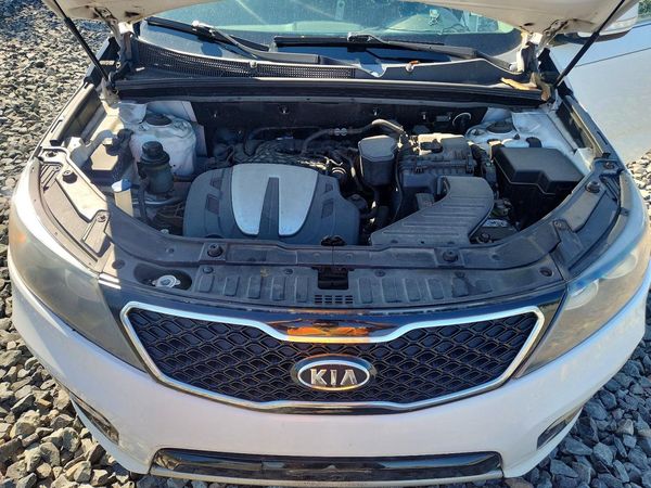2013 KIA SORENTO SX