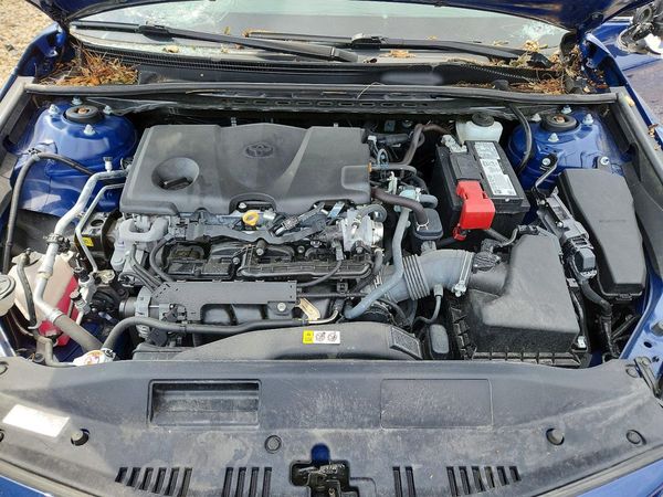 2023 TOYOTA CAMRY SE — Engine bay