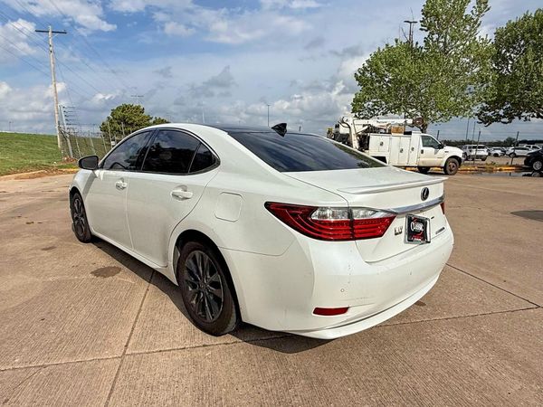 2015 LEXUS ES