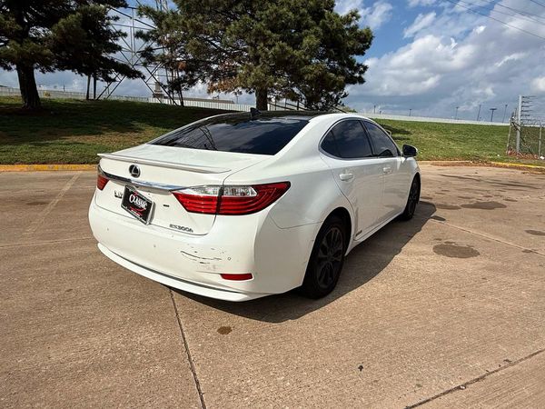 2015 LEXUS ES