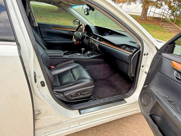 2015 LEXUS ES