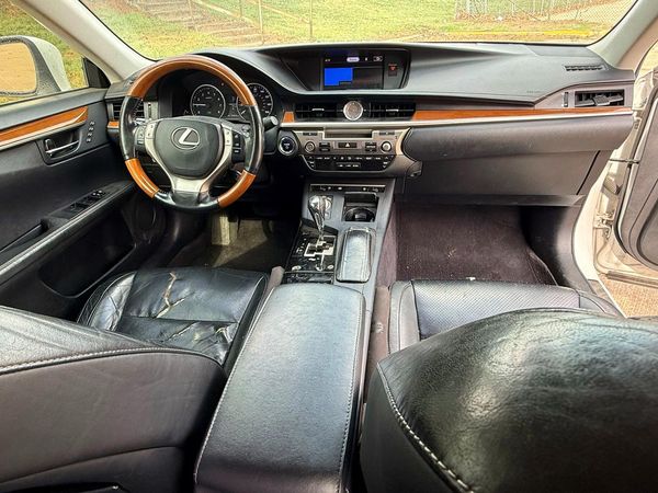 2015 LEXUS ES