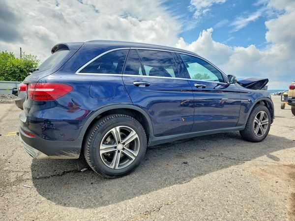 2017 MERCEDES-BENZ GLC GLC300 Base-4M