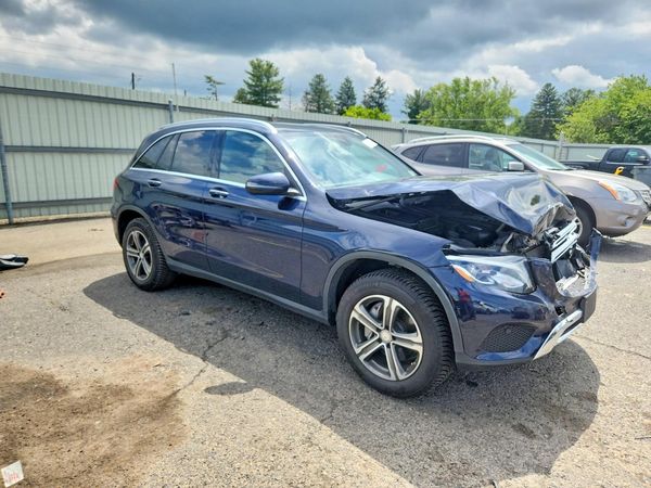 2017 MERCEDES-BENZ GLC GLC300 Base-4M