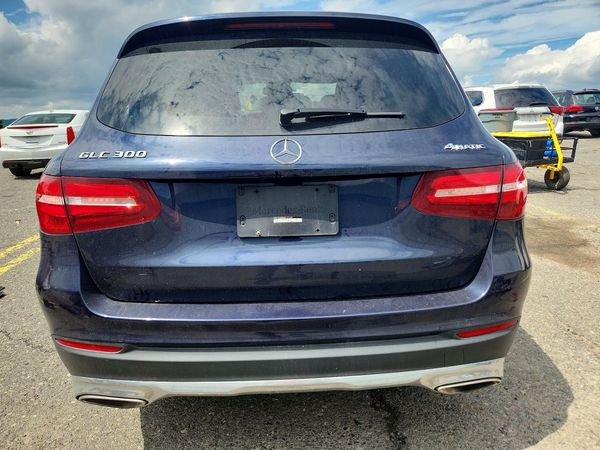2017 MERCEDES-BENZ GLC GLC300 Base-4M