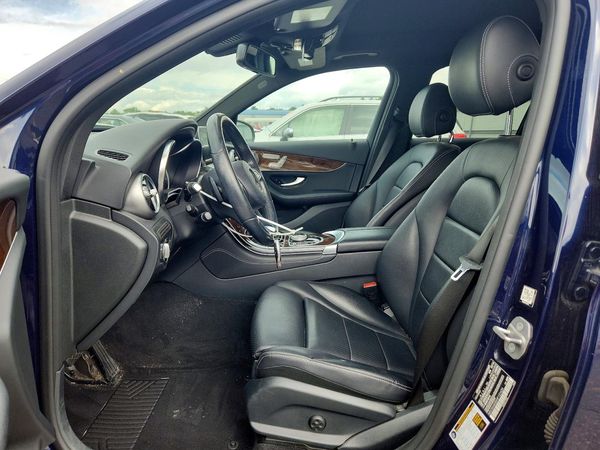 2017 MERCEDES-BENZ GLC GLC300 Base-4M
