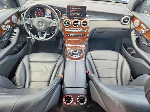 2017 MERCEDES-BENZ GLC GLC300 Base-4M