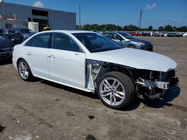 2023 AUDI A4 S Line quattro Prestige
