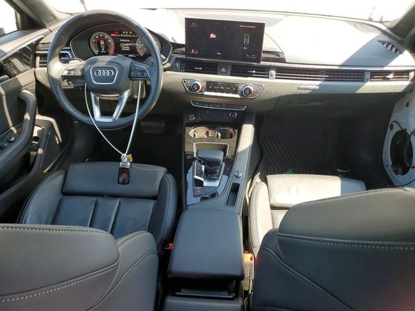 2023 AUDI A4 S Line quattro Prestige