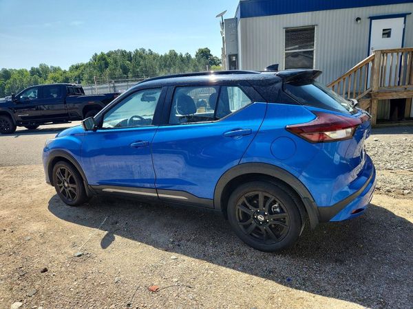 2021 NISSAN KICKS SR