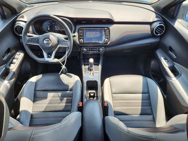 2021 NISSAN KICKS SR