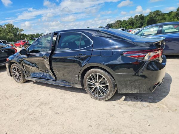 2024 TOYOTA CAMRY