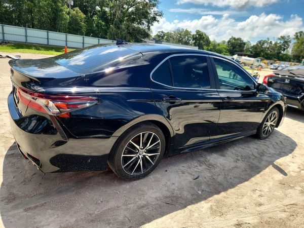 2024 TOYOTA CAMRY
