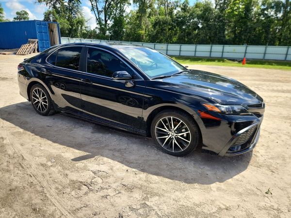 2024 TOYOTA CAMRY