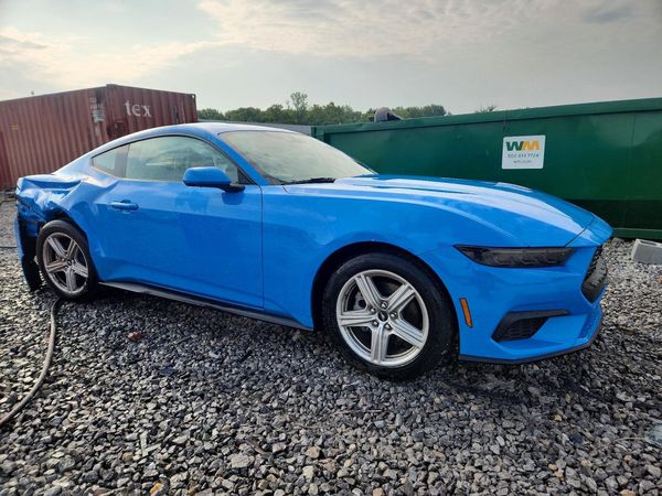 2026 FORD MUSTANG I4