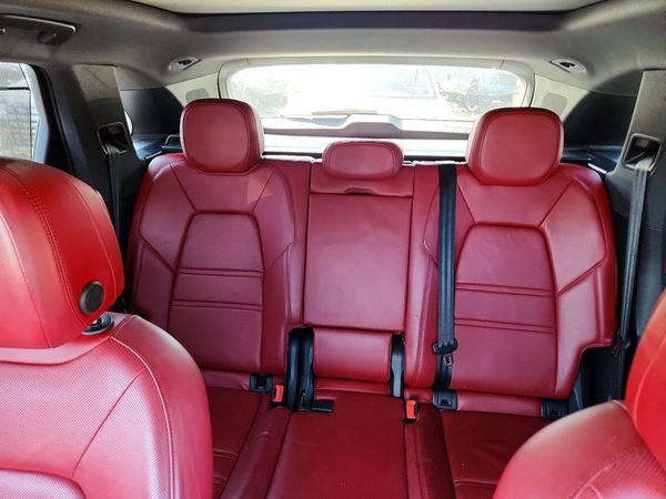 2020 PORSCHE CAYENNE